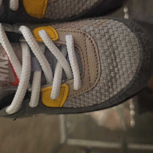 Nike Air Max Gray and Yellow Sneakers with Mesh Upper and White Midsole - Picture 5 of 11